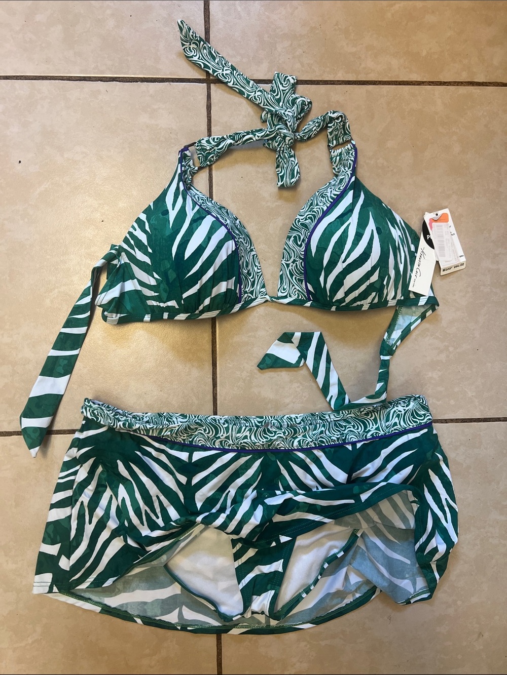 Kenneth Cole Green and White Zebra Print  Skirt, Top 38B bottoms XL NWT